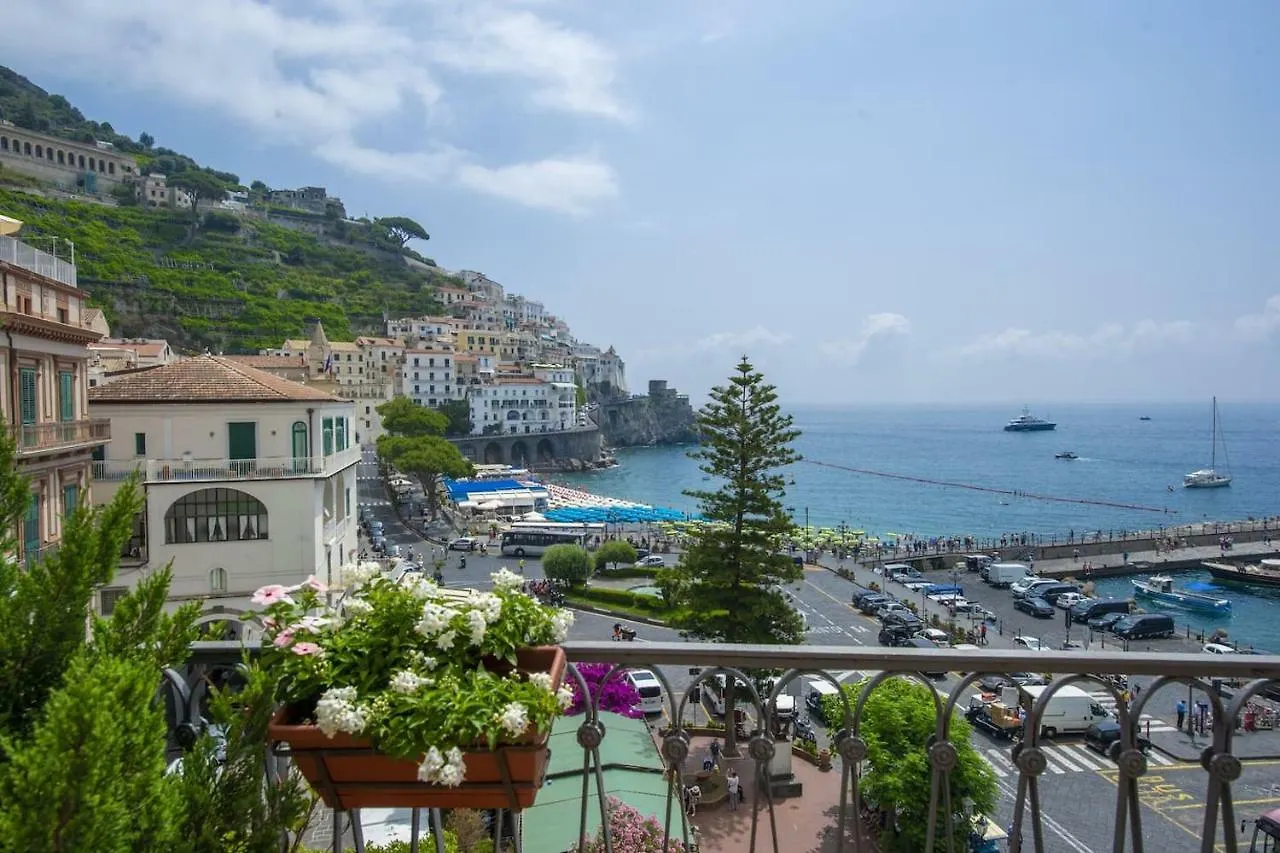 Amalfi-Sun Apartment 0*, Amalfi Italy